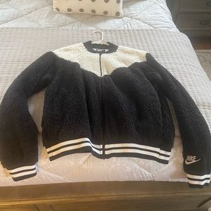 Nike Sherpa women’s jacket